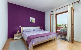 Sunny Apartment Valbandon